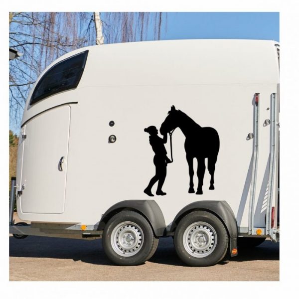 aufkleber fuer pferdeanhaenger "frau mit pferd" personalisiert.