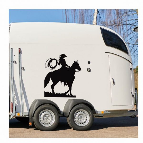 aufkleber fuer pferdeanhaenger "cowgirl on horse"