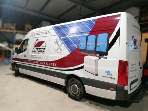 Fahrzeugwerbung,Autoaufkleber,Werbung auf Fahrzeugen,Fahrzeugbeschriftung Design,Kfz-Beschriftung,Werbeaufkleber für Autos,Fahrzeugbeschriftung für Unternehmen,Autoaufkleber für Business,Professionelle Fahrzeugbeschriftung,Fahrzeug Branding für Marketing,Fahrzeugbeschriftung,Professionelle,Individuelle,Maßgeschneiderte Fahrzeugbeschriftung