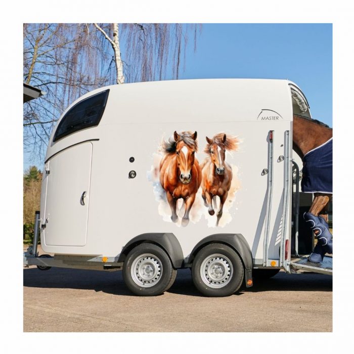 pferdeanhänger aufkleber mit pferden digitaldruck